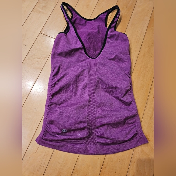Lululemon tank top - Picture 2 of 3